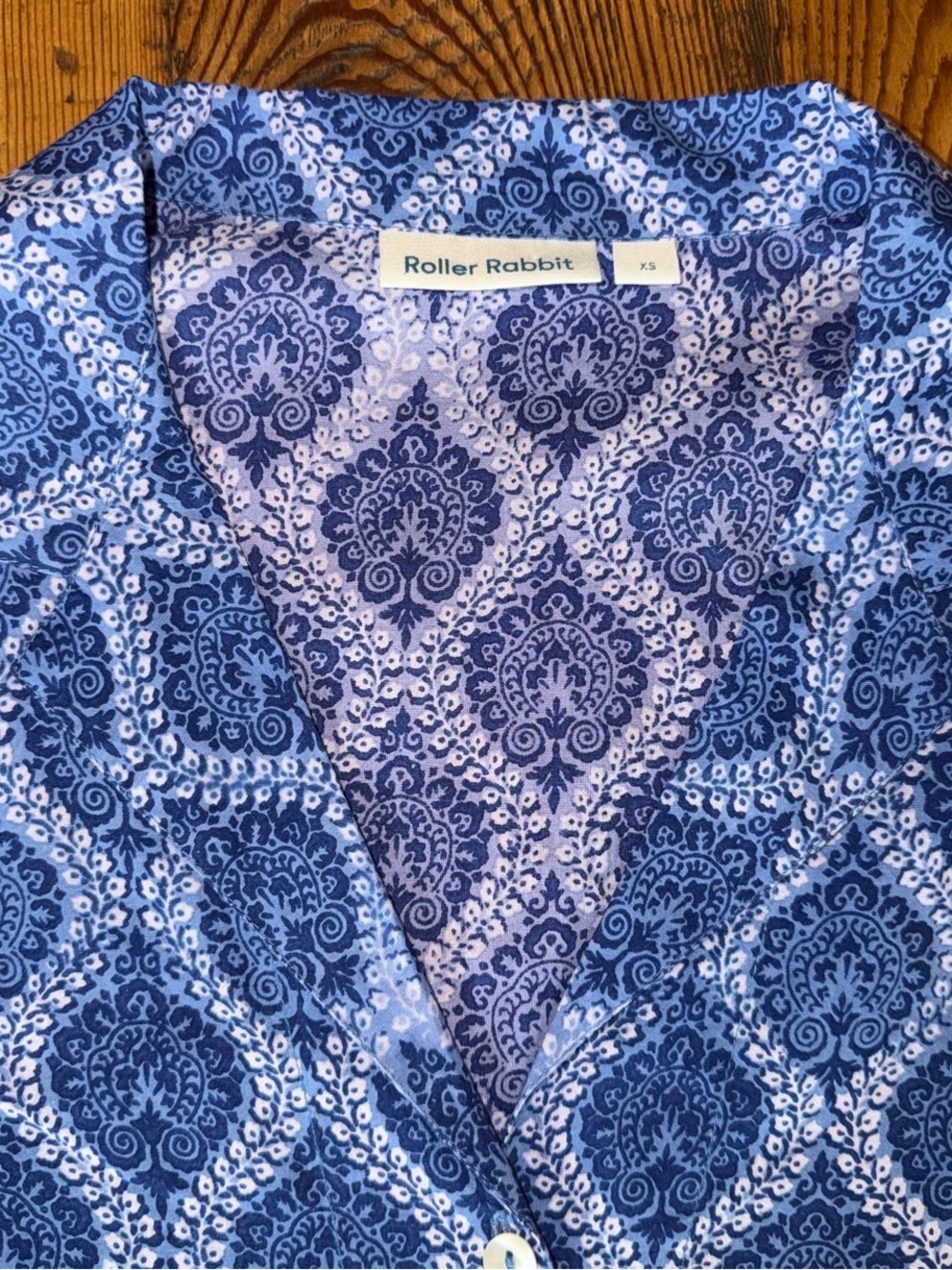 Roller Rabbit Women’s Blue+White Collared Printed Button-Up Top-XS